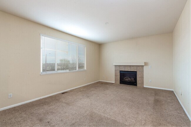 Building Photo - Single Family House for Rent - Claremont Ranch, Colorado