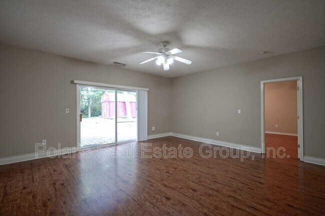 Building Photo - 4238 Sunshine Ave