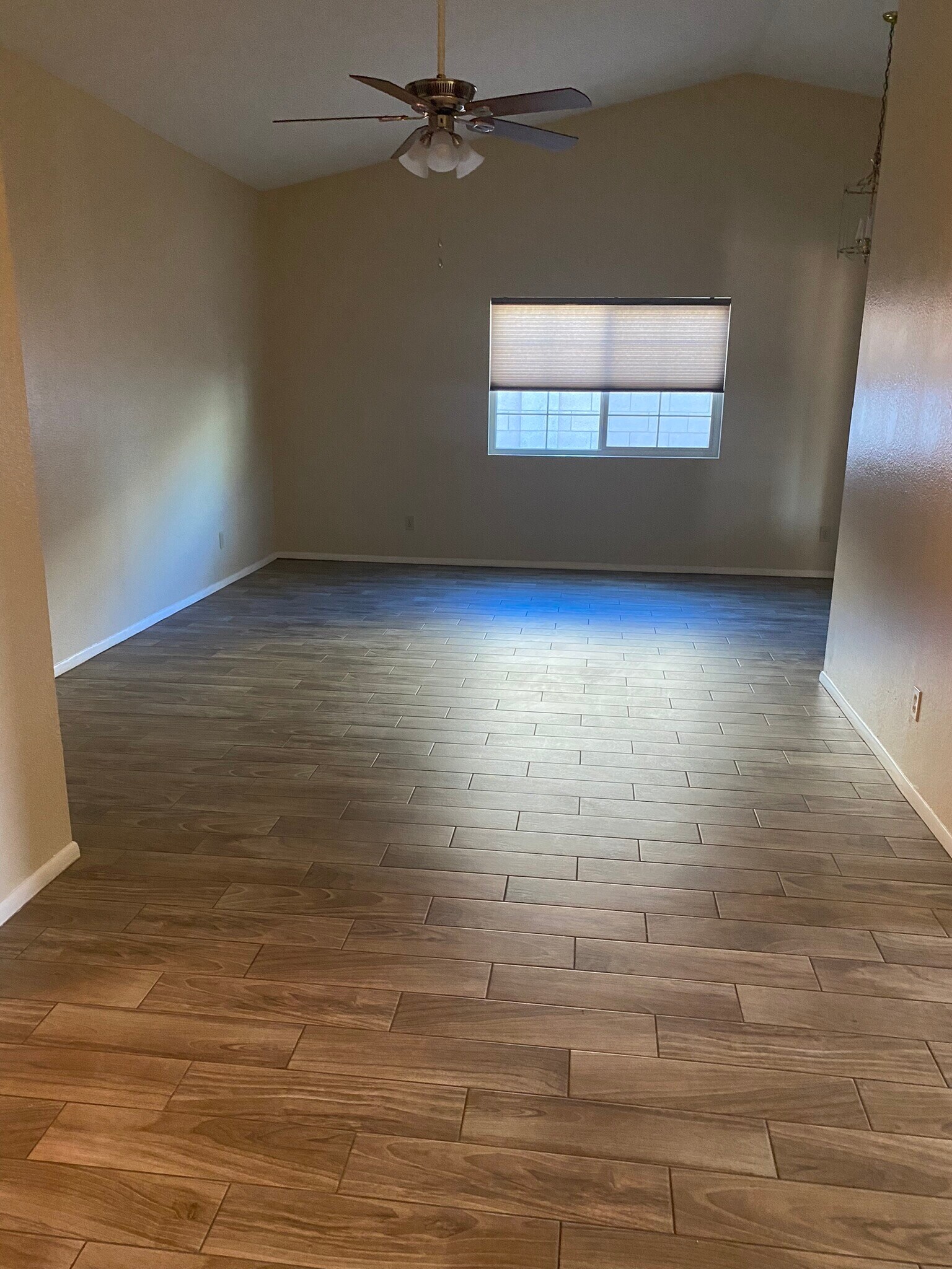 Building Photo - 15641 N 63rd Way