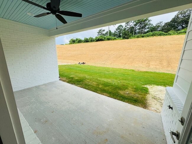 Building Photo - 3BR/3.5BA Townhome in The Crossing at Oxfo...