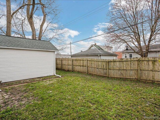 Building Photo - 4957 Ashley St
