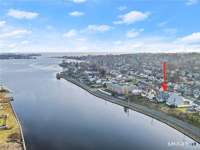 Building Photo - 69 Weed Ave