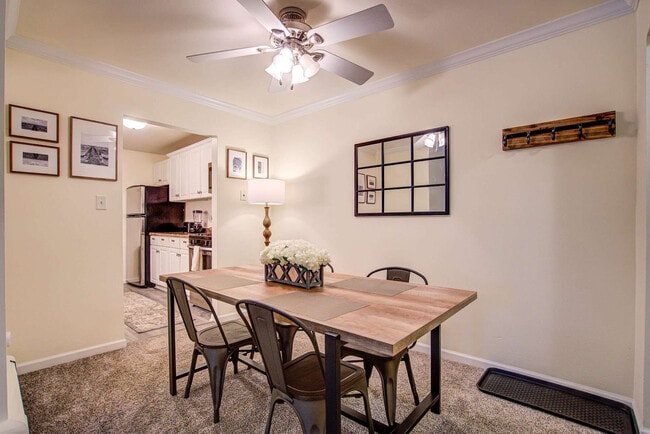 Building Photo - 3367 S 100th St