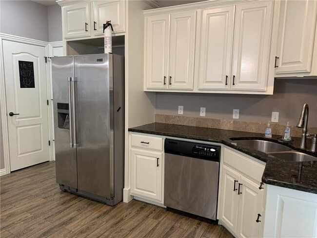 Building Photo - 4156 W Bradstreet Ln