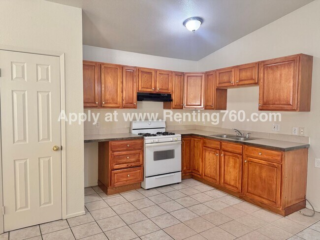 Building Photo - 7237 Murray Ln