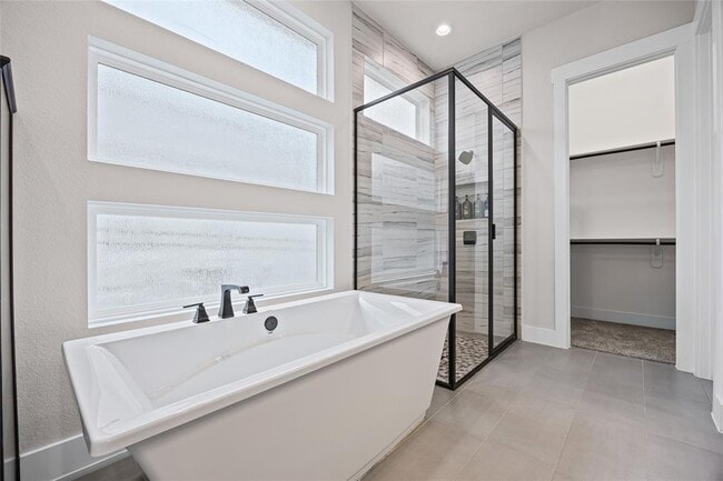 Building Photo - 2308 Berkleys Brook Dr