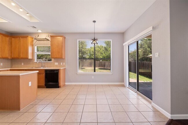 Building Photo - 11100 Los Comancheros Rd