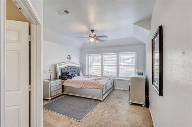 Building Photo - 214 Houston St