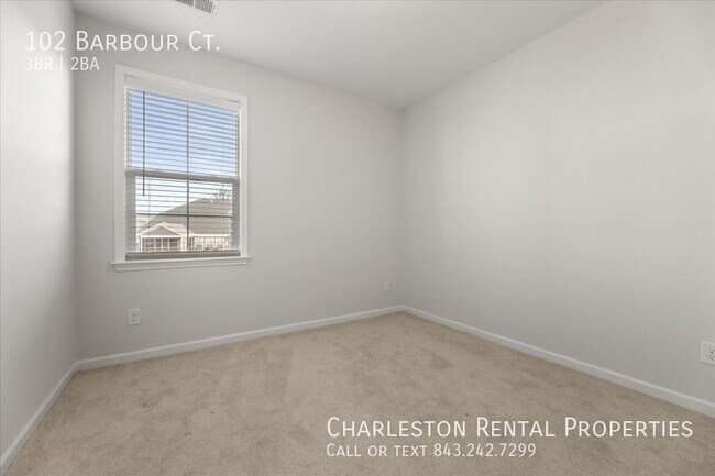 Building Photo - 102 Barbour Ct