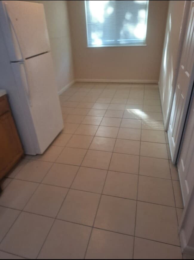 Building Photo - 2133 Shiveley Cir