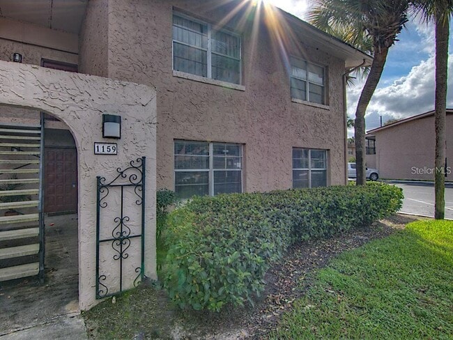 Building Photo - 1159 Calle Del Norte