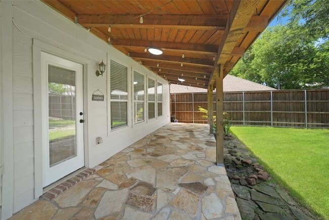 Building Photo - 7816 Rancho De La Osa Tr