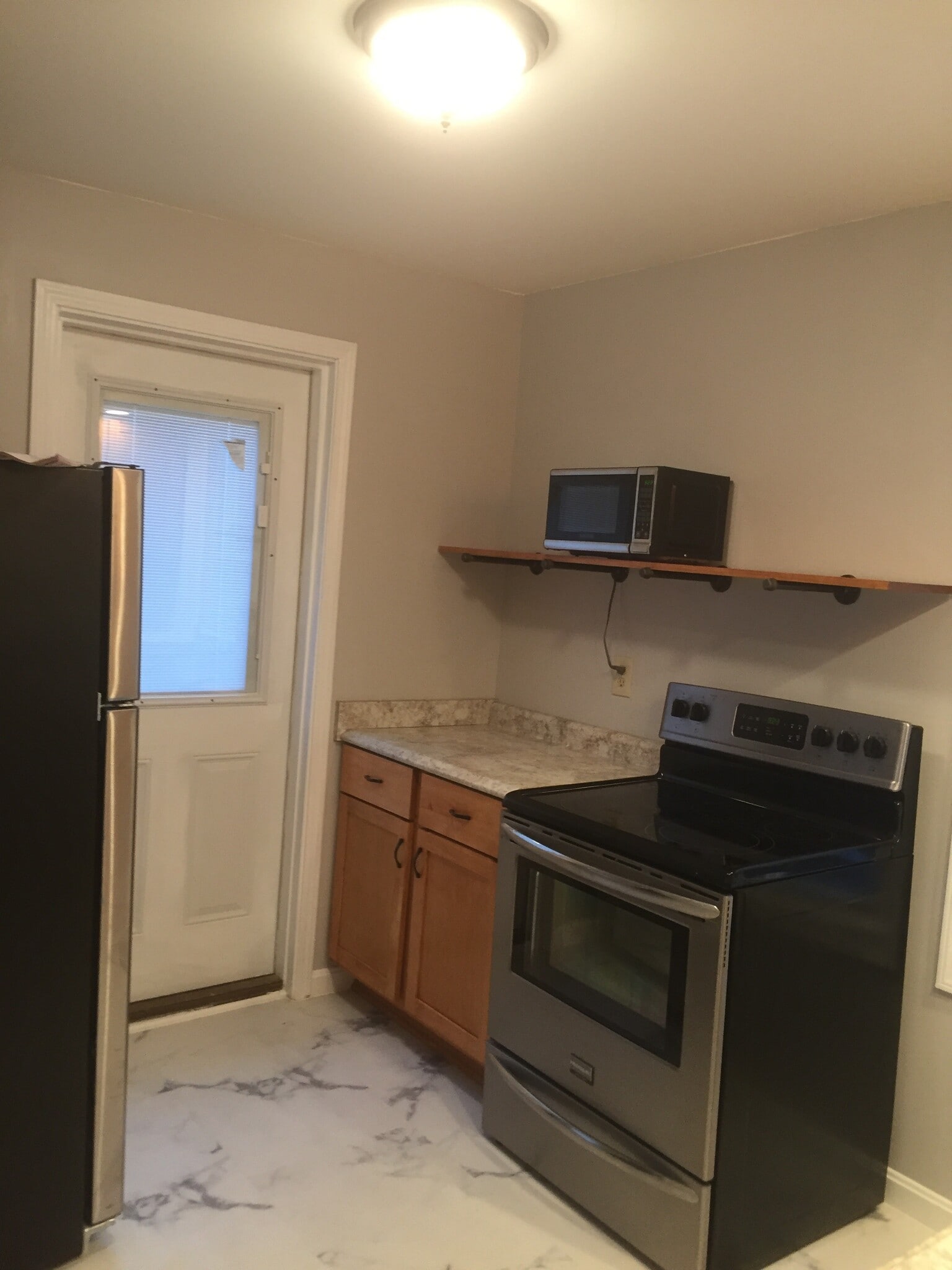 Building Photo - 3323 Emerson Ave