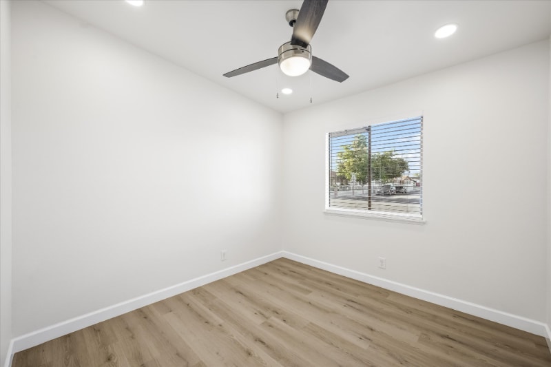 Building Photo - 4315 Ridgedale Ave