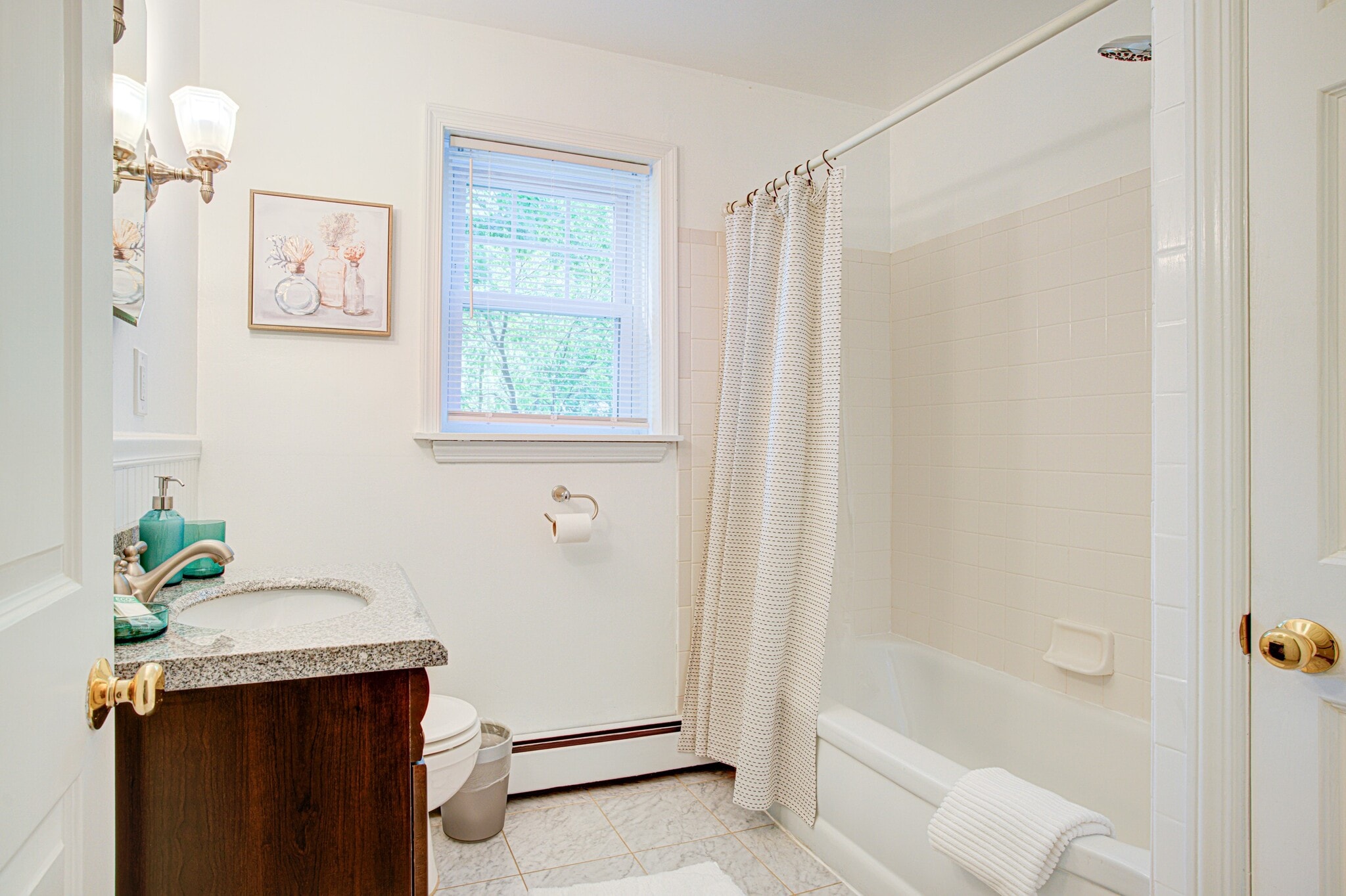 Building Photo - 7 Carol Ln