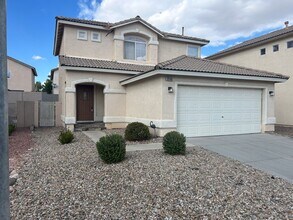 Building Photo - 3 Bedrooms | 2.5 Bathrooms-