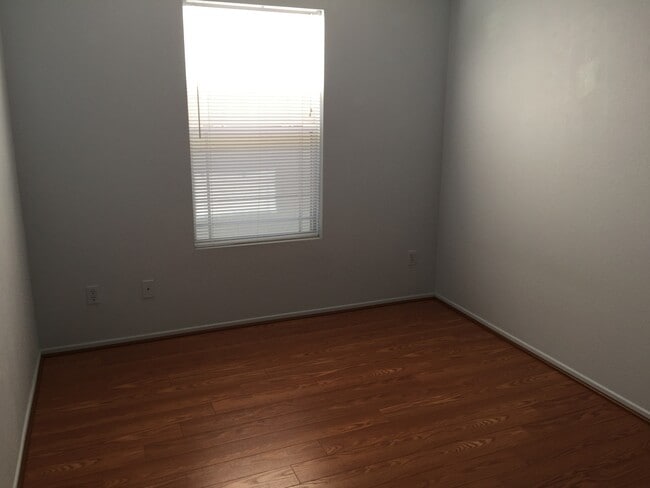 Building Photo - 66 Orangewood Ct