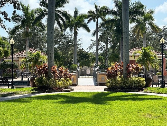 Building Photo - 20257 Royal Villagio Ct