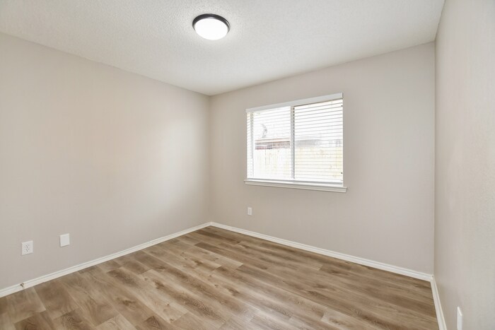 Building Photo - 507 Brazos St
