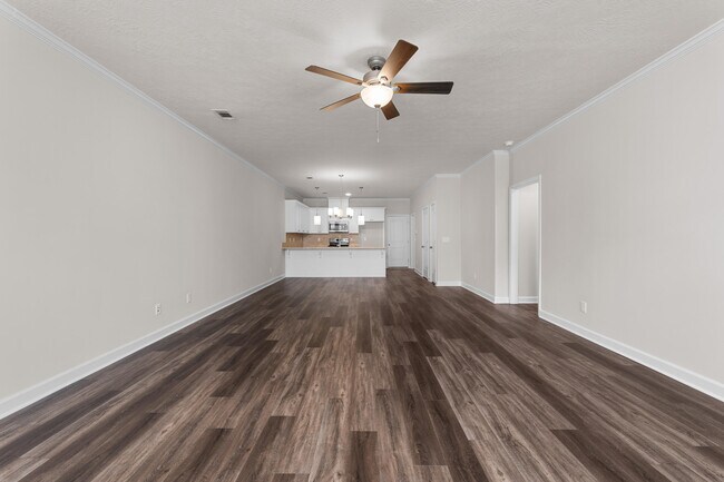 Building Photo - 827 Montclair Pt