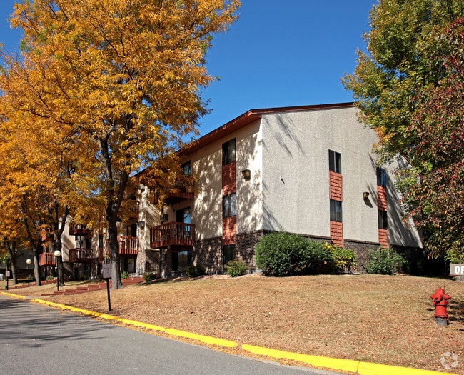 Primary Photo - Bryant Wood Apartments