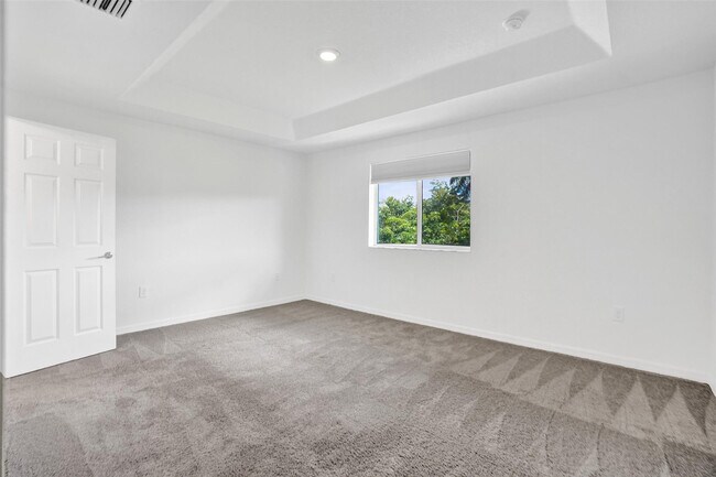 Building Photo - 4748 SW 63rd Terrace