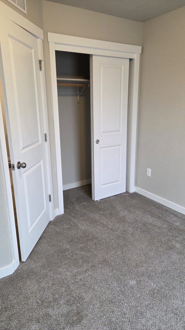 Building Photo - 5929 S Boddington Ln