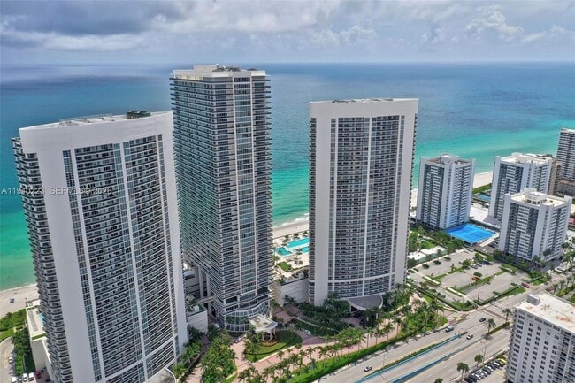 Building Photo - 1830 S Ocean Dr