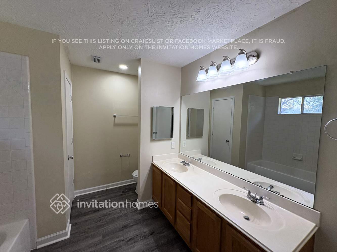 Building Photo - 10714 Estelle Cir