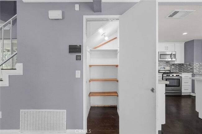 Building Photo - 1456 N Barranca Ave