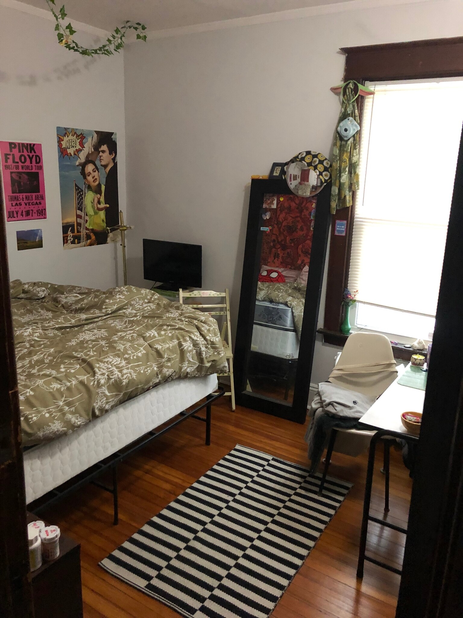 Building Photo - 640 Morris St