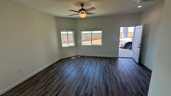 Building Photo - Coyote Run Duplexes