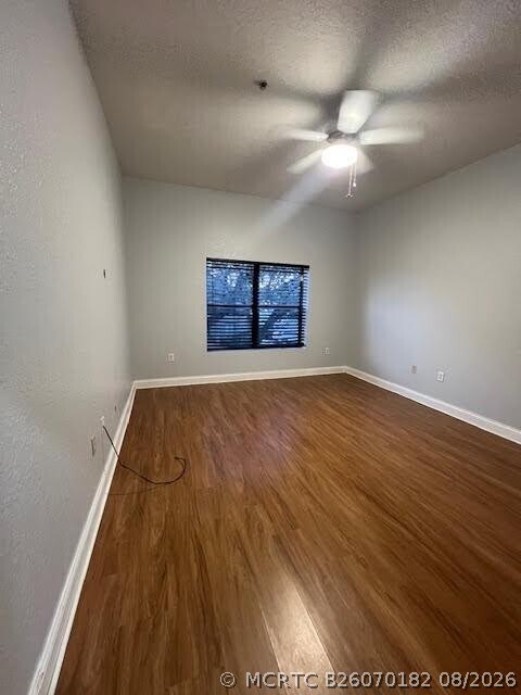 Building Photo - 5811 La Costa Dr