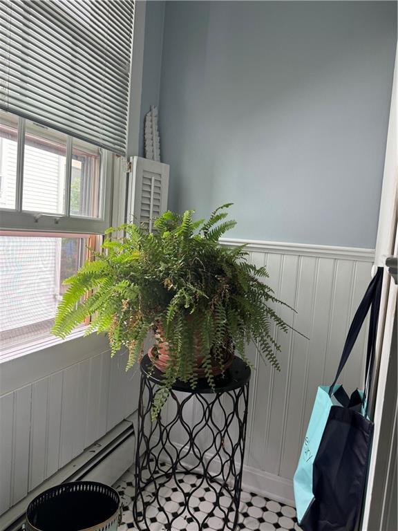 Building Photo - 26 S Baptist St