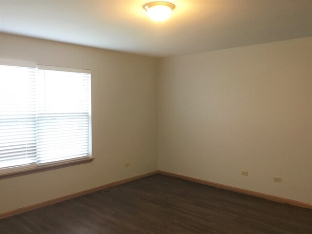 Building Photo - 1907 Arbor Falls Dr