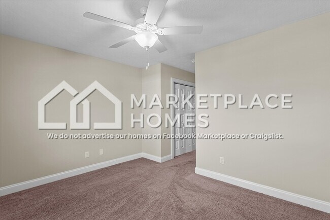 Building Photo - 2205 Perrins Ln