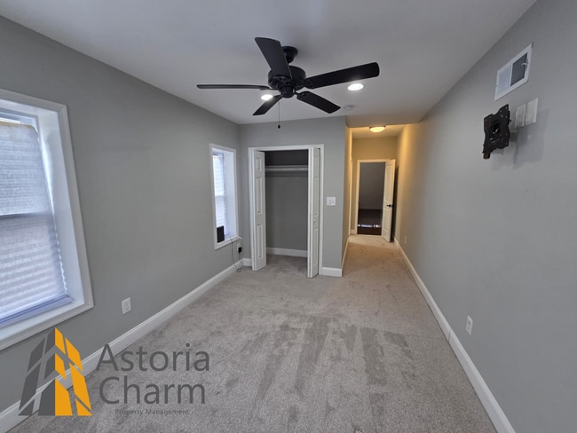 Building Photo - 4 Bedroom Rowhome with Loft Style Primary Suite and Finished Basement