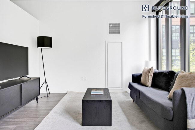 Building Photo - 89 E Dedham St