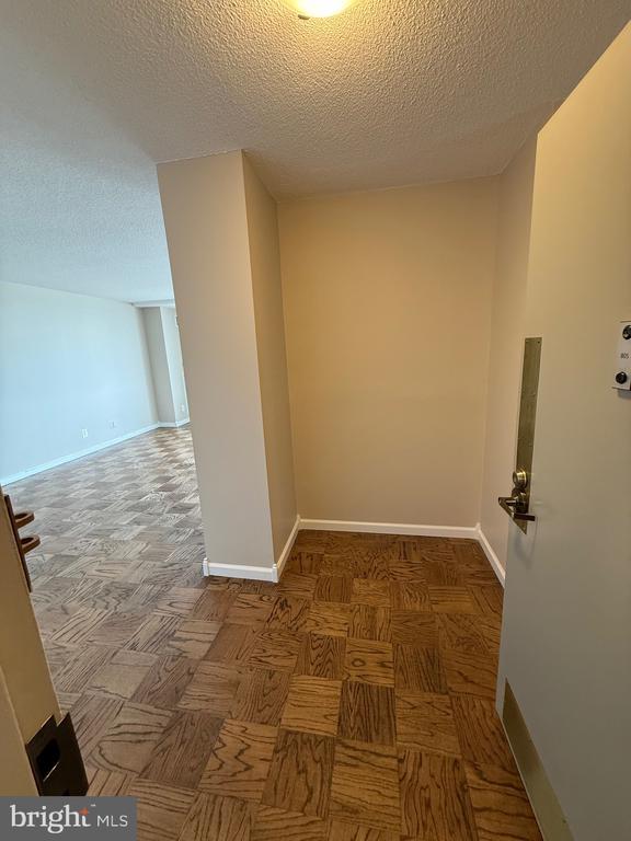 Building Photo - 501 Slaters Ln