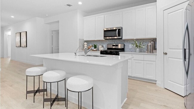 Building Photo - 3819 Langridge Dr