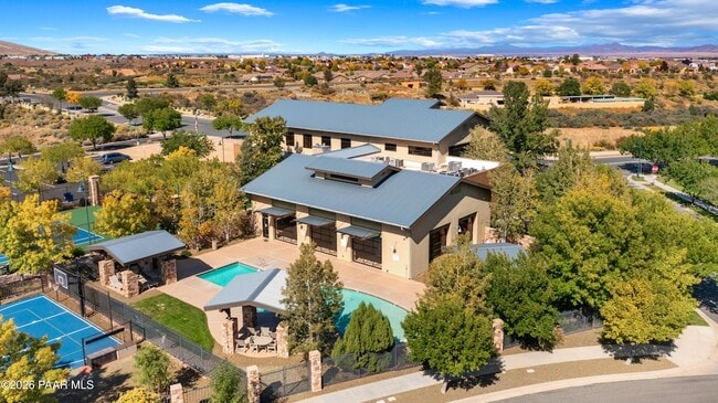Building Photo - 1000 N Wide Open Trail