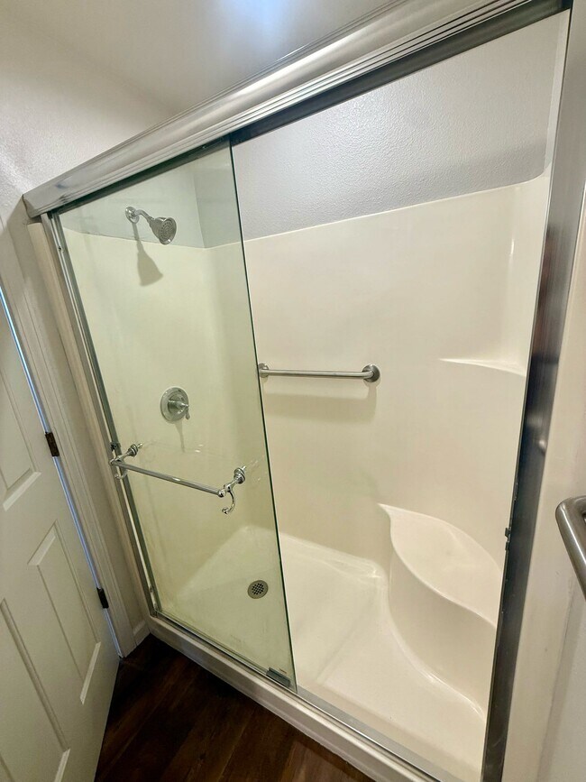 Building Photo - 16083 Indian Springs Ranch Rd