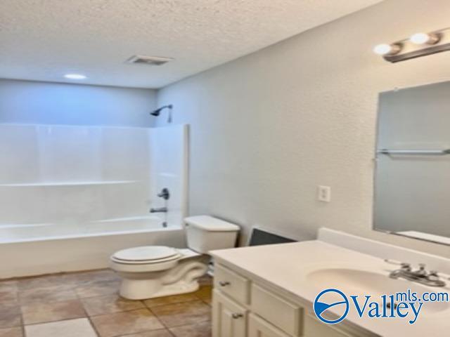 Building Photo - 505 Honeysuckle Ln