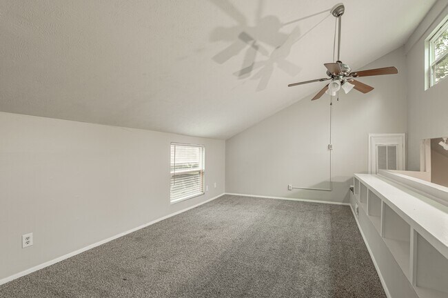 Building Photo - 26620 Primrose Ct