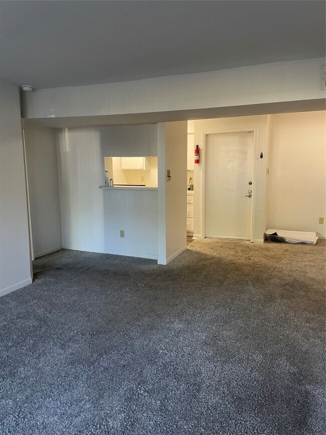 Building Photo - 8419 Hearth Dr