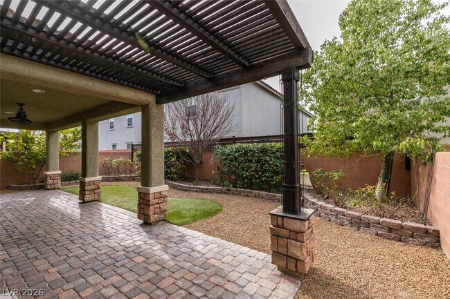 Building Photo - 6633 Autumn Breeze St