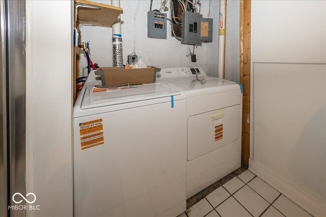 Building Photo - 6144 Winthrop Ave