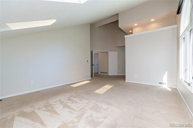 Building Photo - 541 Monroe St