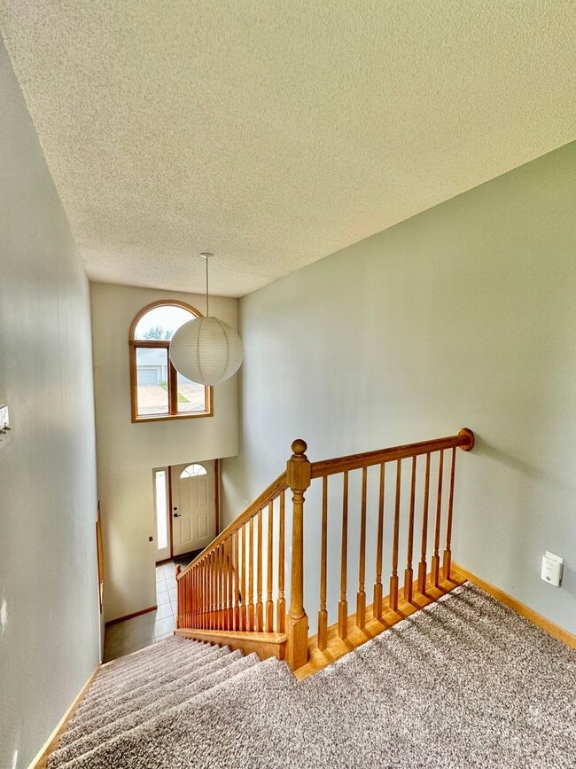 Building Photo - 4851 Tee Ct SW