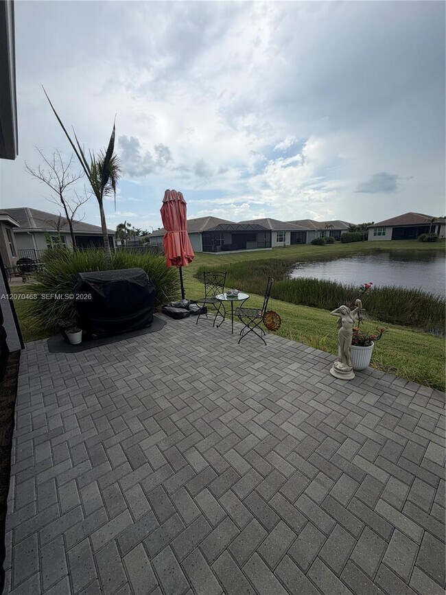 Building Photo - 13542 SW Oceanus Blvd